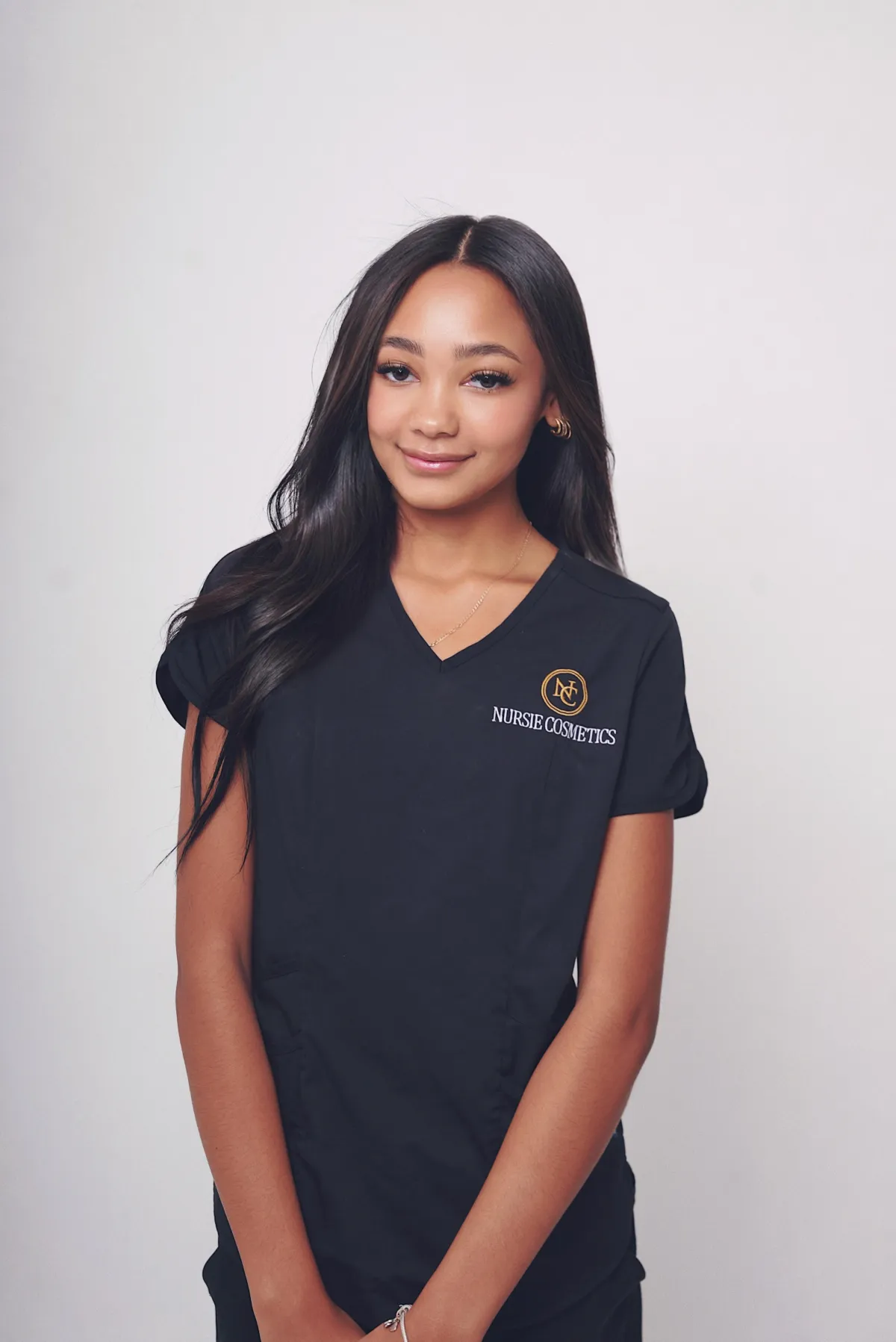 A member of the Nursie Cosmetics team
